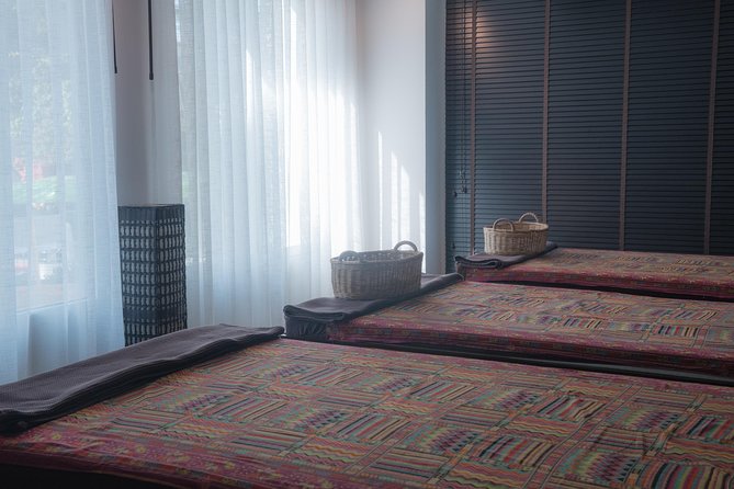 2 Hrs Sense of Relax (Body Scrub with Aroma oil massage) - Pickup, Cool Towels, and the First Few Minutes