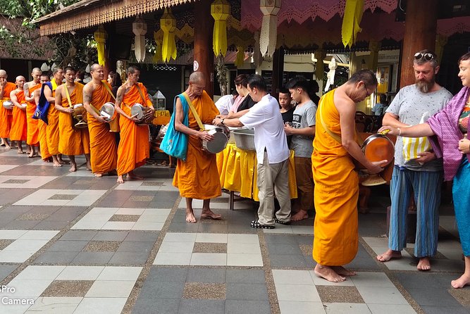 4 highlights: Sticky Waterfall/Elephants/local market /Wat Banden - Transport, timing, and the shape of the day