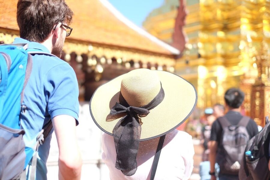 4-Hour Doi Suthep & Hmong Hill Tribe Village from Chiang Mai - What the guide adds to the experience