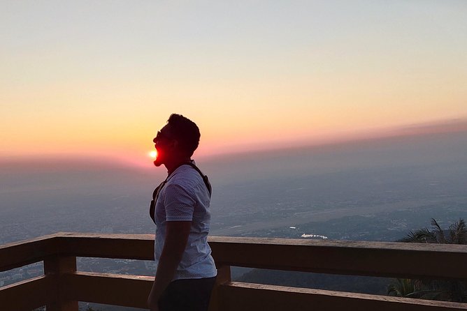 A must: Serene Sunrise, temple at dawn to beat the crowd & Alms to monks - What the small group changes