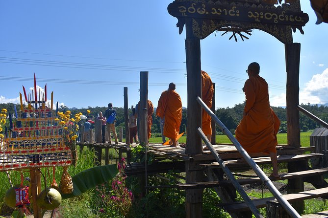 A stunning 11 Day Tuk Tuk Adventure in Northern Thailand - with driver - Day 8: Lod Cave and the road to Pai