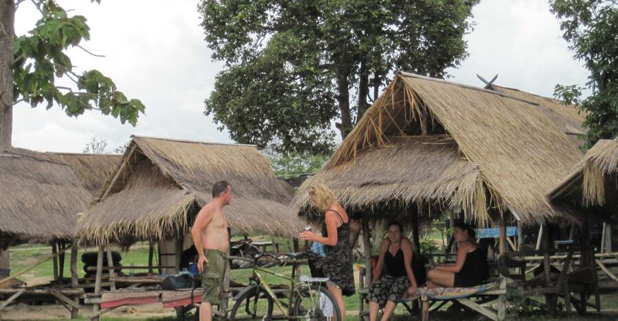 Chiang Mai: 24 km Leisure Cycling & swim Lake Huay Tueng Tao - Pickup and the short ride to the bike shop