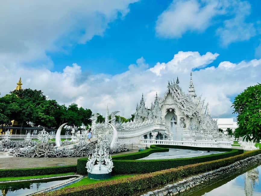 Chiang Mai : 3-Days Slow Boat Trip to Luang Prabang, Loas - From Chiang Mai to Chiang Rai by minivan