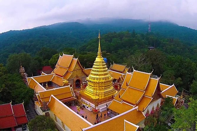 Chiang Mai Best City Tour with Doi Suthep, Pha Lat & Chedi Luang - Wat Chedi Luang and the old city’s center