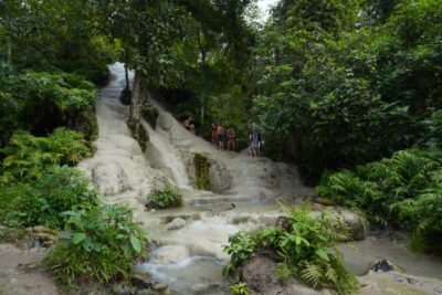 Bua Thong Sticky Waterfall & Huge Cave & Buffet