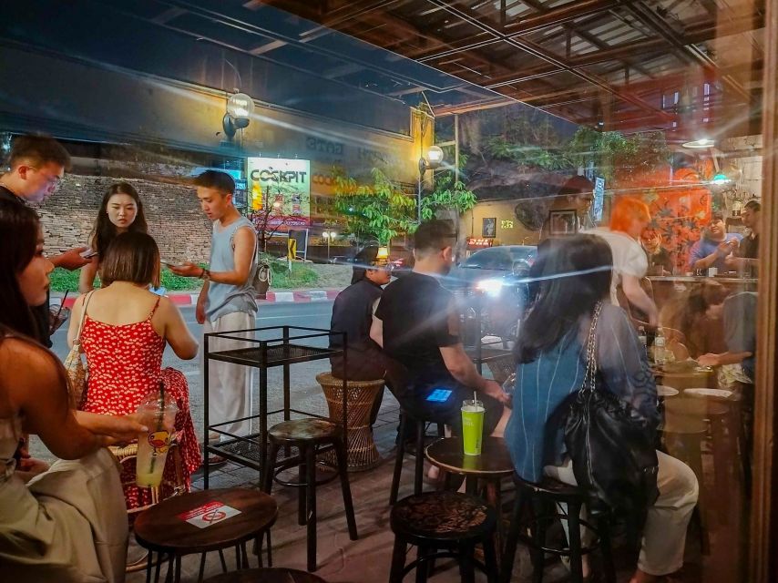 Chiang Mai: Chiang Mai Bar Hopping Guided Night Tour - A lower-impact night in Chiang Mai