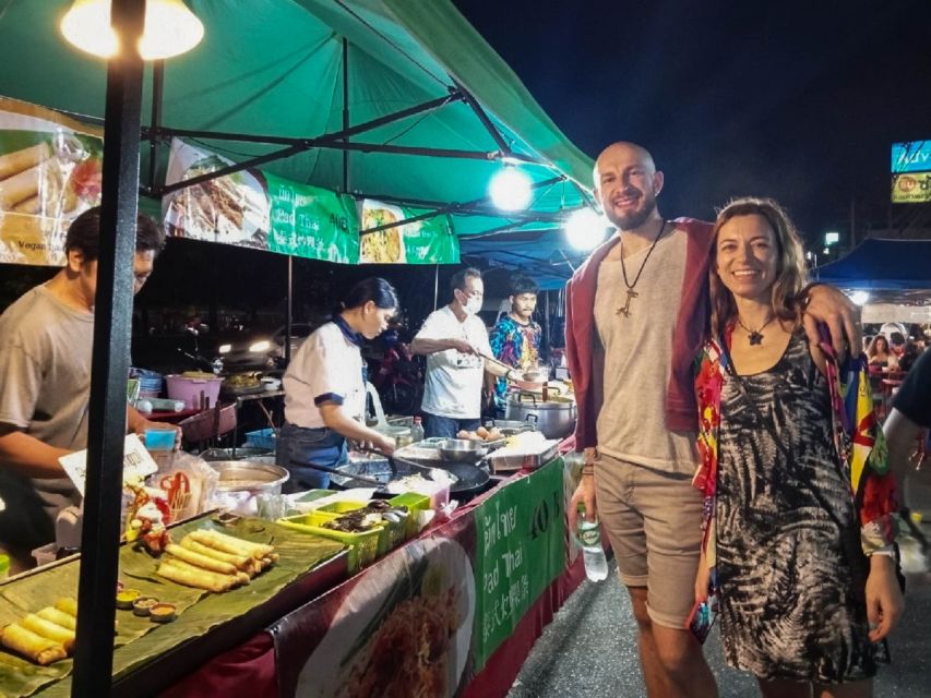 Chiang Mai: Chiang Mai Bar Hopping Guided Night Tour - Rain, noise, and the limits of the route