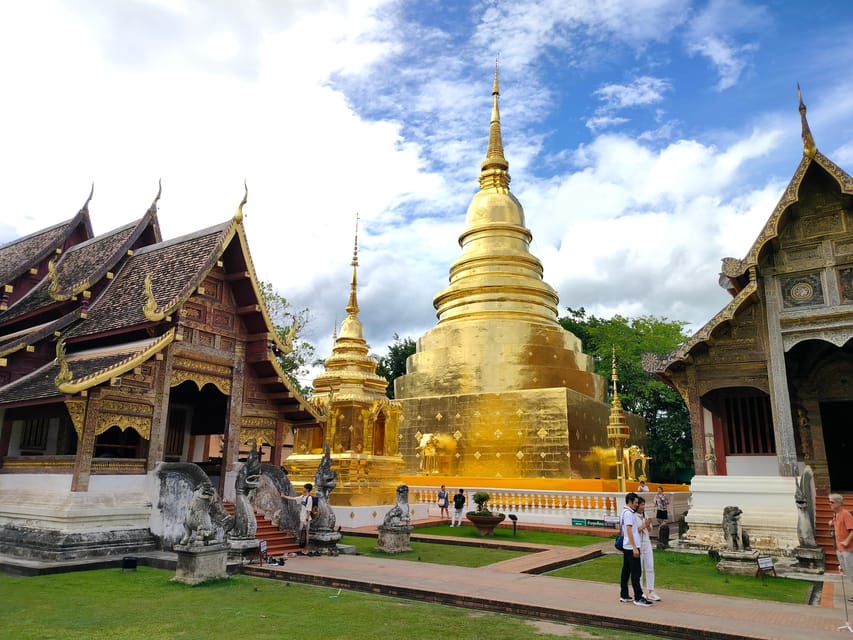 Chiang Mai: Chiang Mai Old City Twilight Walking Tour - Starting at Wat Phra Singh, Chiang Mai’s spiritual heart