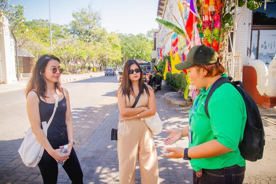 Chiang Mai: Chiang Mai Old City Twilight Walking Tour - The practical details that affect your evening