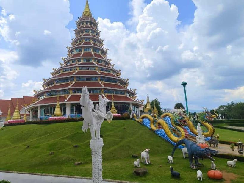 Chiang Mai: Chiang Rai Red, White, and Blue Temples day tour - Wat Rong Khun, Chiang Rai’s White Temple