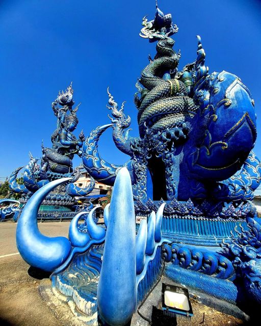 Chiang Mai: Chiang Rai Temples & Black House Discovery Tour - Who should book this trip?