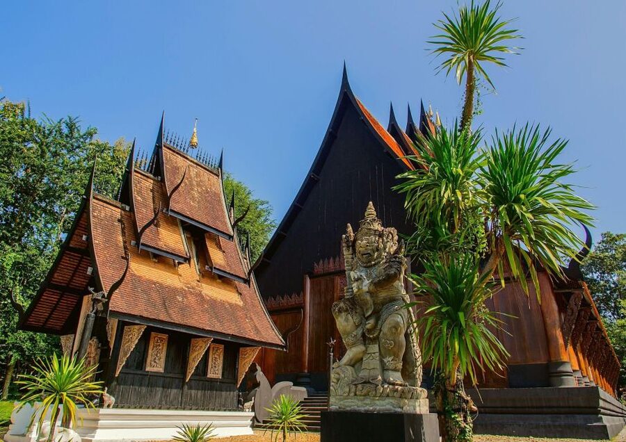 Chiang Mai: Chiang Rai Temples & Black House Discovery Tour - Is $51 good value for a 12-hour day?