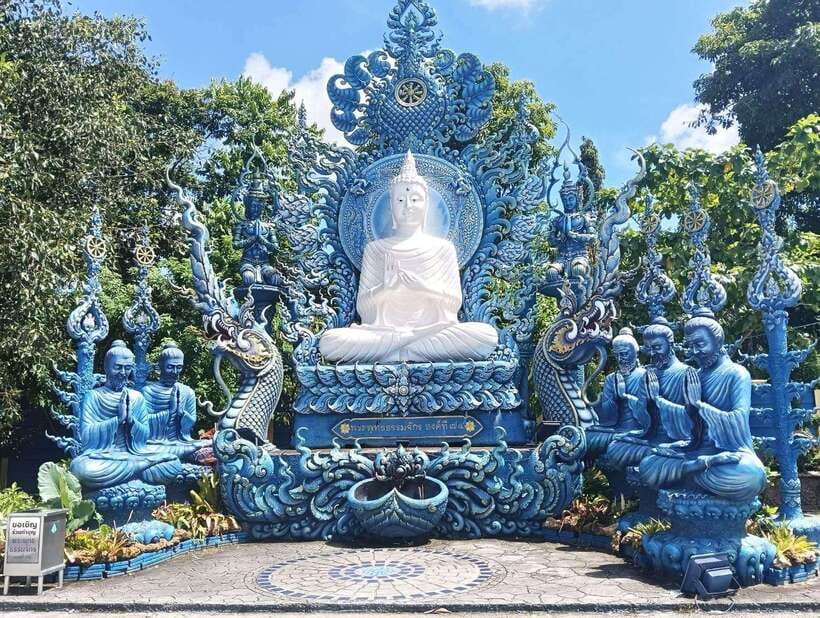 Chiang Mai: Chiang Rai Temples Day Trip with Lalita Cafe - Wat Rong Khun, Chiang Rai’s White Temple