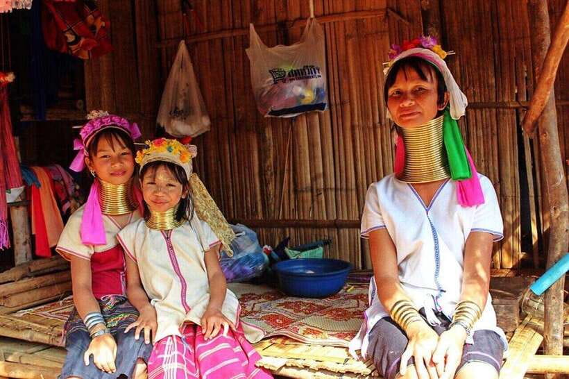 Chiang Mai: Chiang Rai Temples, Karen Tribe and Hot Springs - The Karen long-neck village needs an open mind