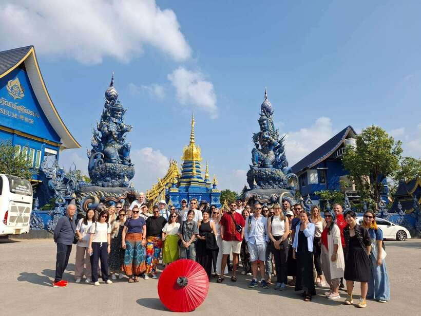 Chiang Mai: Chiang Rai Temples, Karen Tribe and Hot Springs - The Blue Temple changes the mood