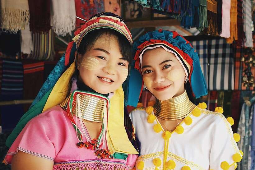 Chiang Mai: Chiang Rai Temples, Karen Tribe and Hot Springs - The road time is the price of seeing so much