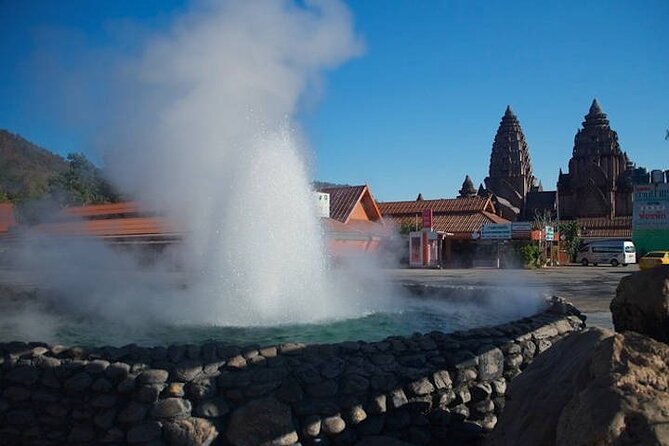 Chiang Mai - Chiang Rai Temples, Long Neck Karen, Golden Triangle - Wat Rong Seur Ten, the Blue Temple