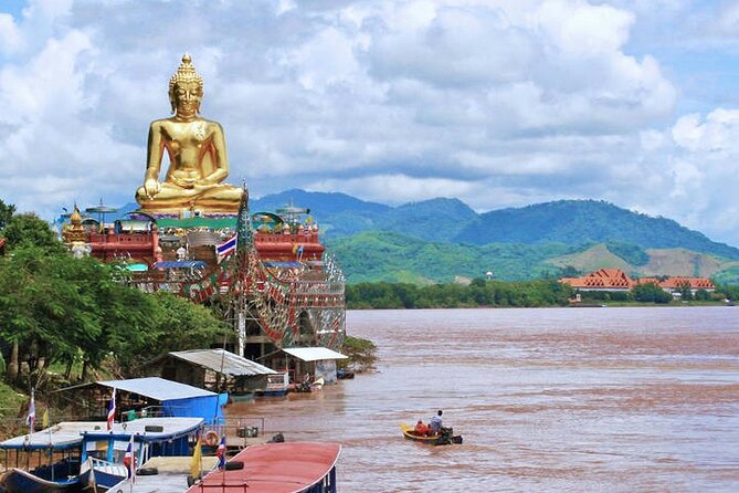 Chiang Mai - Chiang Rai Temples, Long Neck Karen, Golden Triangle - Guides can make or break the long ride