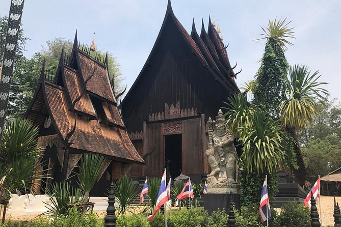 Chiang Mai-Chiang Rai:White+Black+Blue Temple+Golden Triangle+Boat Trip - Mae Khachan hot springs, a short break from the road