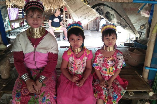 Chiang Mai-Chiang Rai:White-Black-Blue Temple-Golden Triangle-Keren-Boat Trip - What this Chiang Mai to Chiang Rai tour is really like