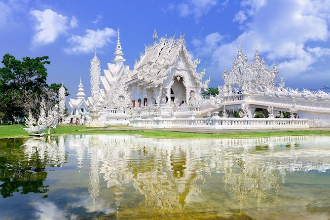 Chiang Mai-Chiang Rai:White-Black-Blue Temple-Golden Triangle-Keren-Boat Trip - Mae Khachan Hot Spring breaks up the early drive