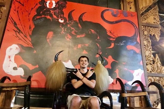 Chiang Mai-Chiang Rai: White Temple-Blue Temple-Lalita Cafe - Baan Dam Museum and the Black House