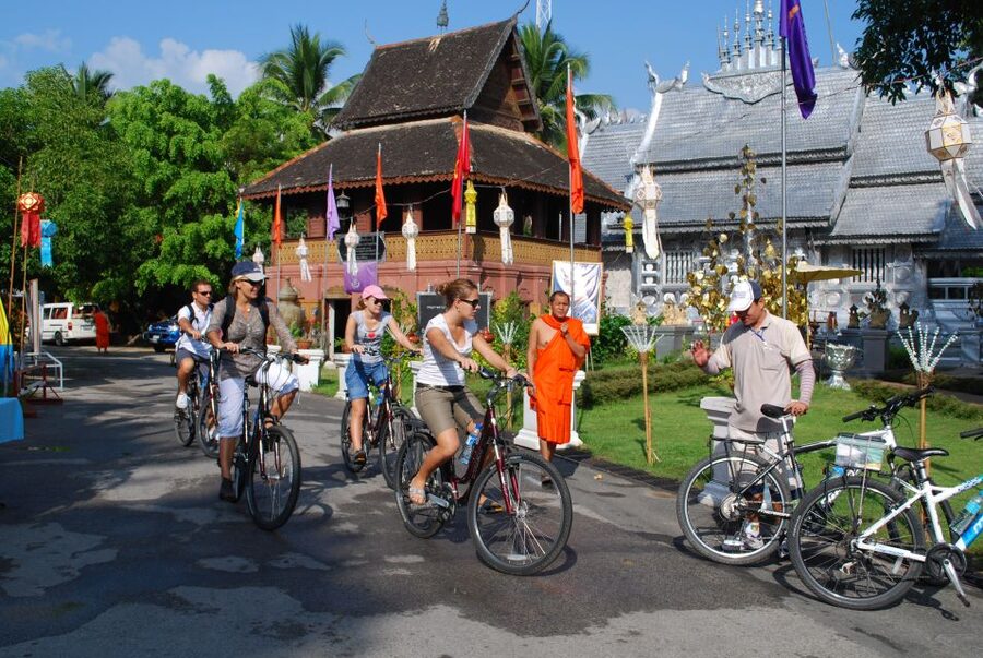 Chiang Mai City Culture Bicycle Ride - Wat Chedi Luang and Chiang Mai’s old city
