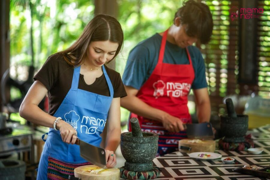 Chiang Mai: Cooking Class with Organic Farm at Mama Noi - Choosing Three Main Dishes Keeps the Class Personal