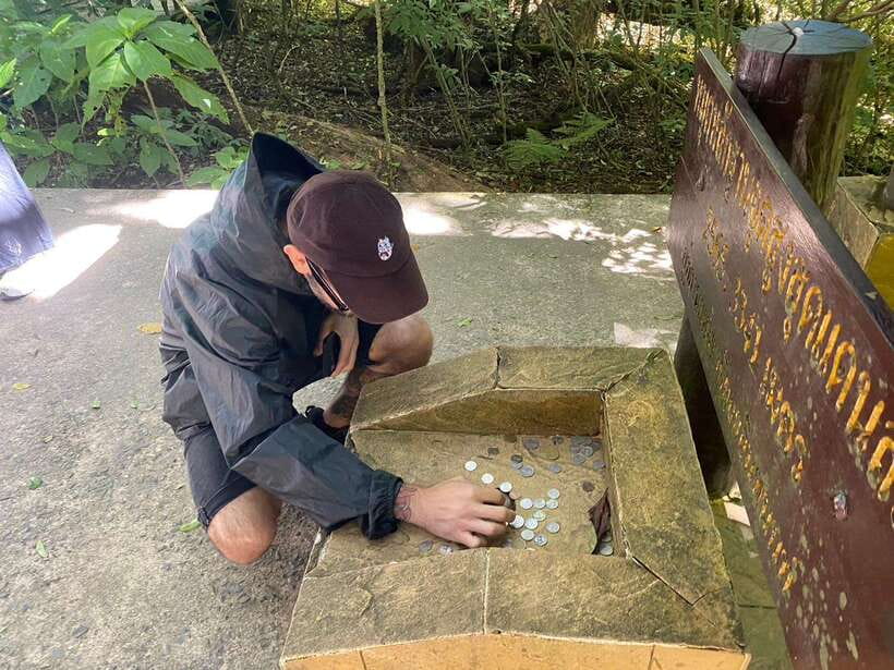Chiang Mai: Doi Inthanon National Park and Pha Dok Siew Trek - Lunch and the Karen village connection