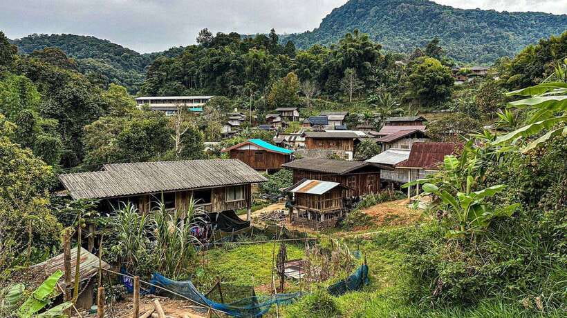 Chiang Mai: Doi Inthanon National Park and Pha Dok Siew Trek - The ride from Chiang Mai and the first coffee stop