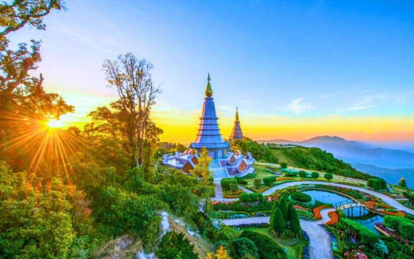 Chiang Mai: Doi Inthanon National Park Sightseeing Only - The summit area and Ang Ka Nature Trail