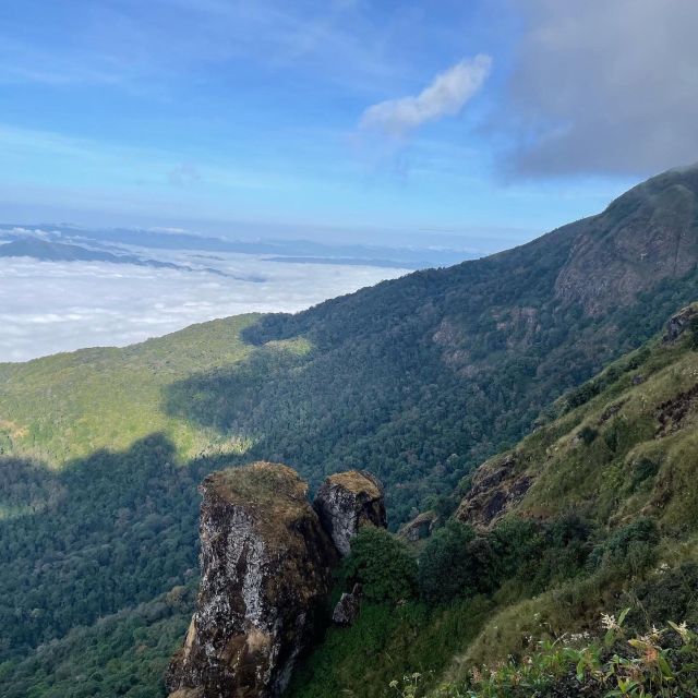 Chiang Mai: Doi Inthanon Park Day Trip with Kiw Mae Pan Hike - Vachiratharn Waterfall brings the drama