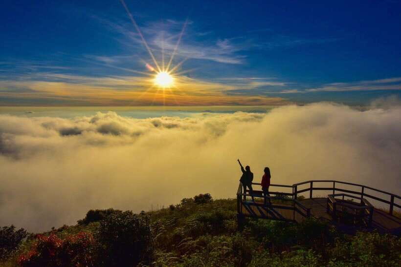 Chiang Mai: Doi Inthanon Park Tour & Kew Mae Pan Trail Hike - What the early pickup means for your day