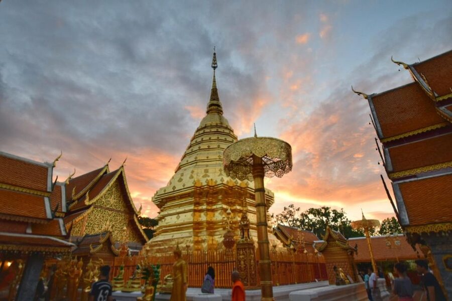 Chiang Mai: Doi Suthep & Wat Umong Twilight Tour with Pickup - Wat Umong, where tunnels meet the forest