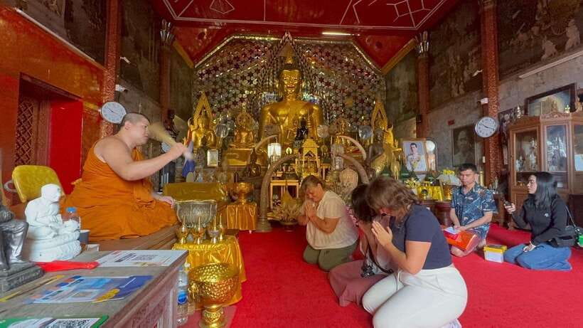 Chiang Mai: Elephant Sanctuary, Monk Trail & Doi Suthep Tour - Thai lunch, fruit, and the honest food picture
