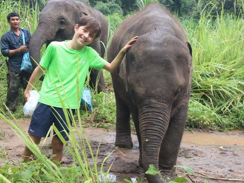 Chiang Mai: Elephant Sanctuary, Waterfall & Bamboo Rafting - Lunch and the human side of the sanctuary