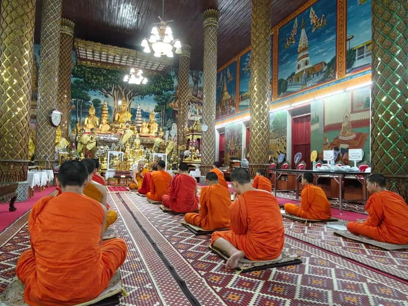 Chiang Mai: Evening Chanting & Meditation - What this Chiang Mai temple evening is really like