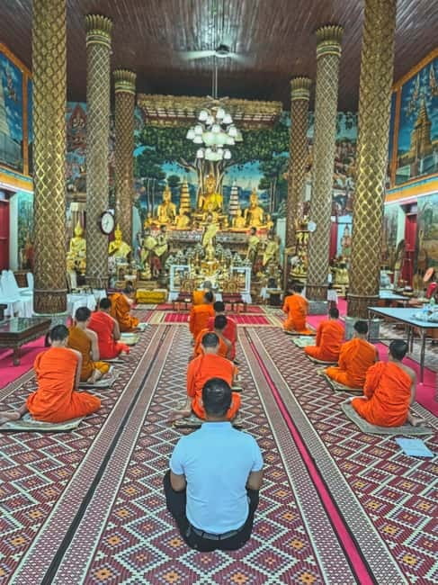 Chiang Mai: Evening Chanting & Meditation - The guides: Son, Earth, and Big