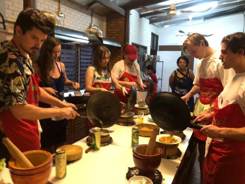 Chiang Mai: Evening Cooking Class and Local Market Visit - Hotel pickup between 3:15 and 3:45 pm