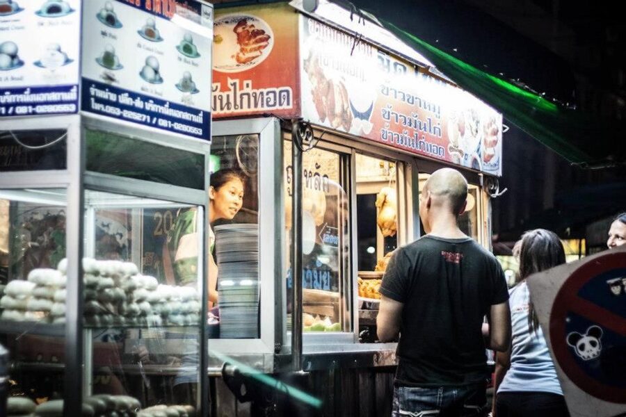 Chiang Mai: Evening Local Street Food Market Tour - Key points at a glance