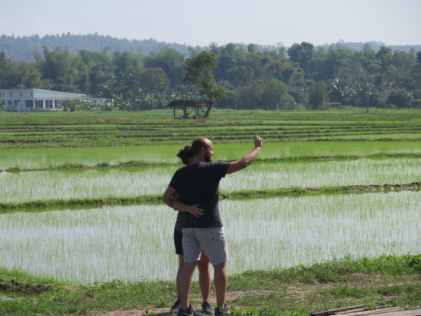 Chiang Mai Fields of Gold Cycling Tour - From Chiang Mai accommodation to the first pedal stroke