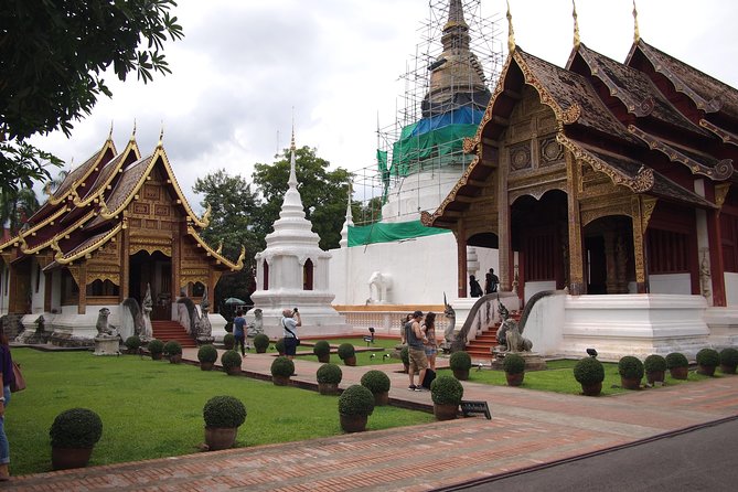 Chiang mai Foodies and Historic Walk - Who will get the most from this tour