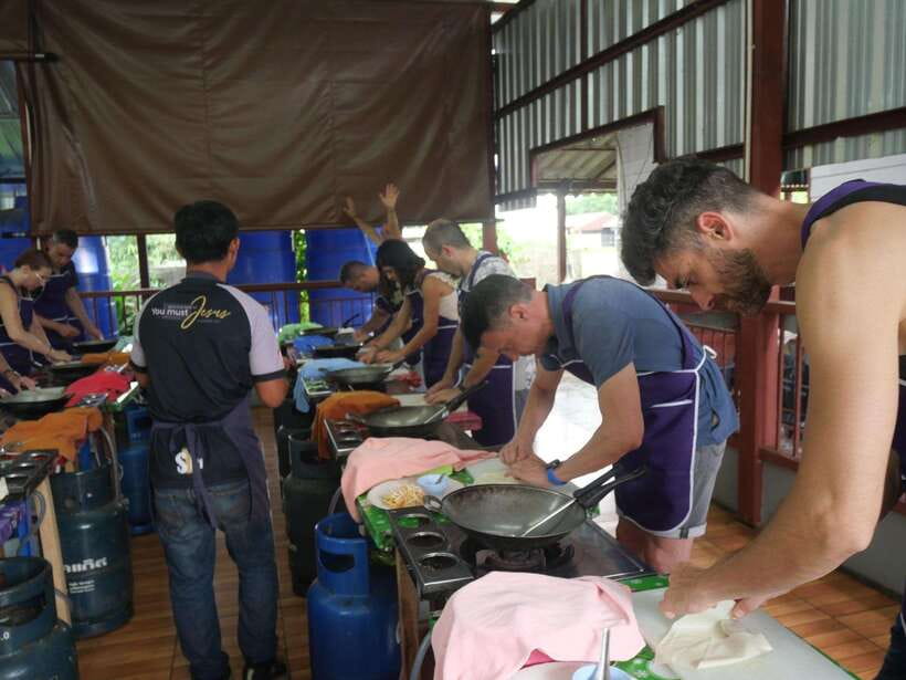 Chiang Mai: Half Day Cooking Class at Organic Farm - Eating what you cooked in a garden setting