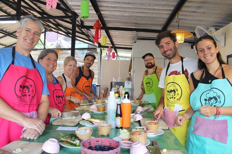 Chiang Mai: Half Day Morning Cooking Class with Market Tour - Recipes to take home
