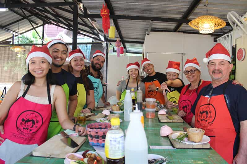 Chiang Mai: Half Day Morning Cooking Class with Market Tour - Welcome snacks before the stoves