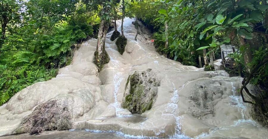 Chiang Mai Half Day Tour: Sticky Waterfall & Hotel Transfer - The ride north from Chiang Mai