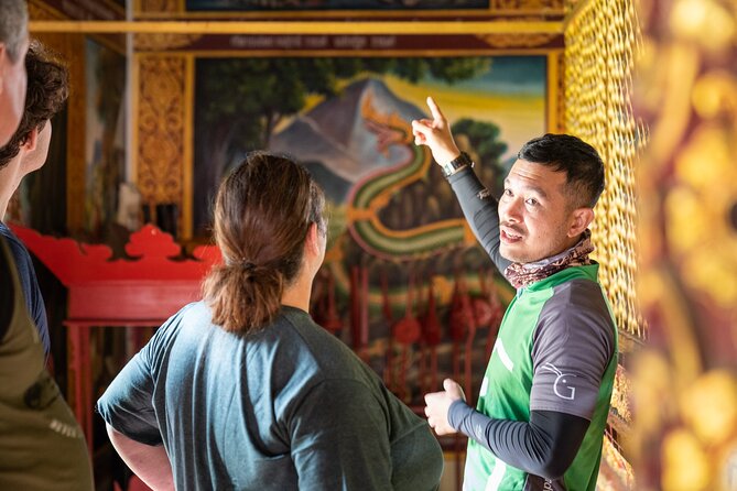 Chiang Mai: Historic Old City Bike Tour - Morning or Night - Wat Chiang Man or Wat Lok Molee