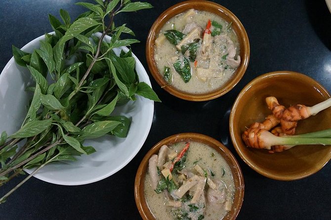 Chiang Mai Home Cooking Class with Garden Tour & Hotel Transfers - The 20-Minute Ride from Central Chiang Mai