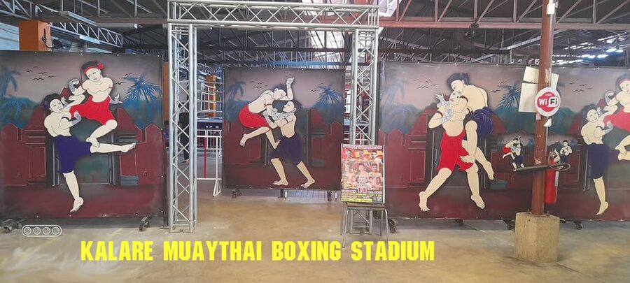 Chiang Mai: Kalare Night Bazaar Boxing Stadium Muay Thai - Finding the Stadium Inside the Night Bazaar