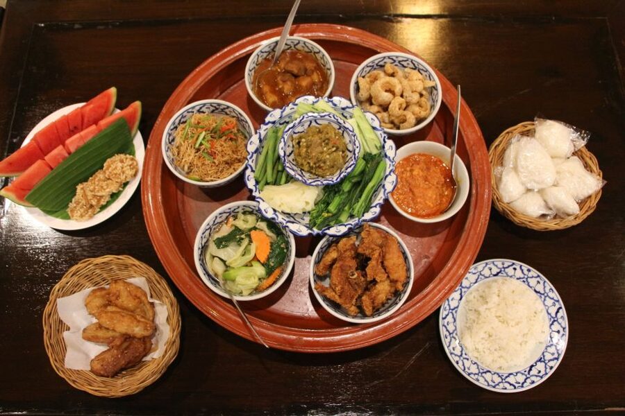 Chiang Mai: Khan Toke Traditional Meal & Dancing Performance - Why this dinner show works so well in Chiang Mai